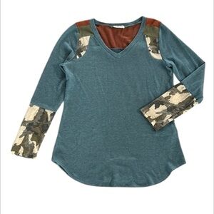 Bucketlist size large contrast color block long sleeve shirt